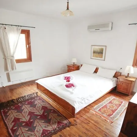 Villa 5 Yatak Odali Villa