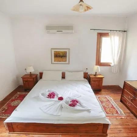 Villa 5 Yatak Odali Villa